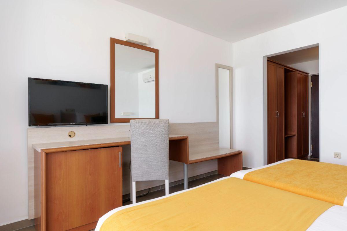 Двойна стая с изглед към морето  AluaSun Helios Beach Obzor
